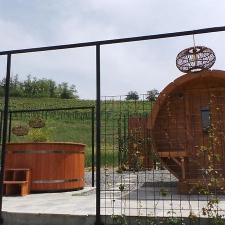 Sotto La Vigna Charm Stay Adults Only Vacation Suite Montegrosso d'Asti Екстер'єр фото