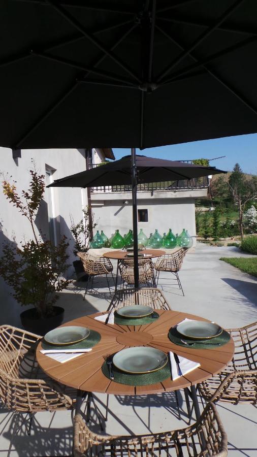 Sotto La Vigna Charm Stay Adults Only Vacation Suite Montegrosso d'Asti Екстер'єр фото
